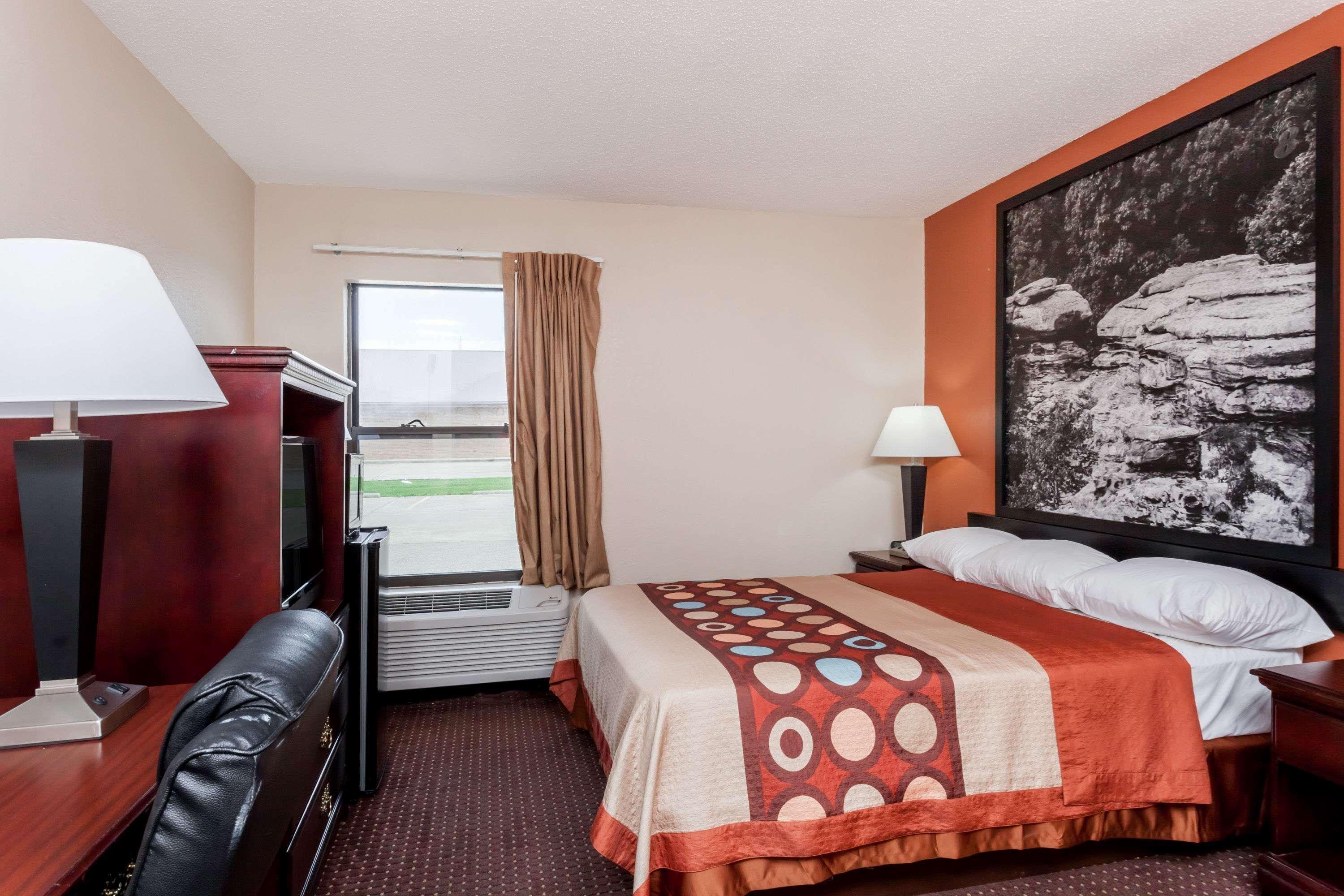 Super 8 By Wyndham Harrisburg Hotel Ngoại thất bức ảnh