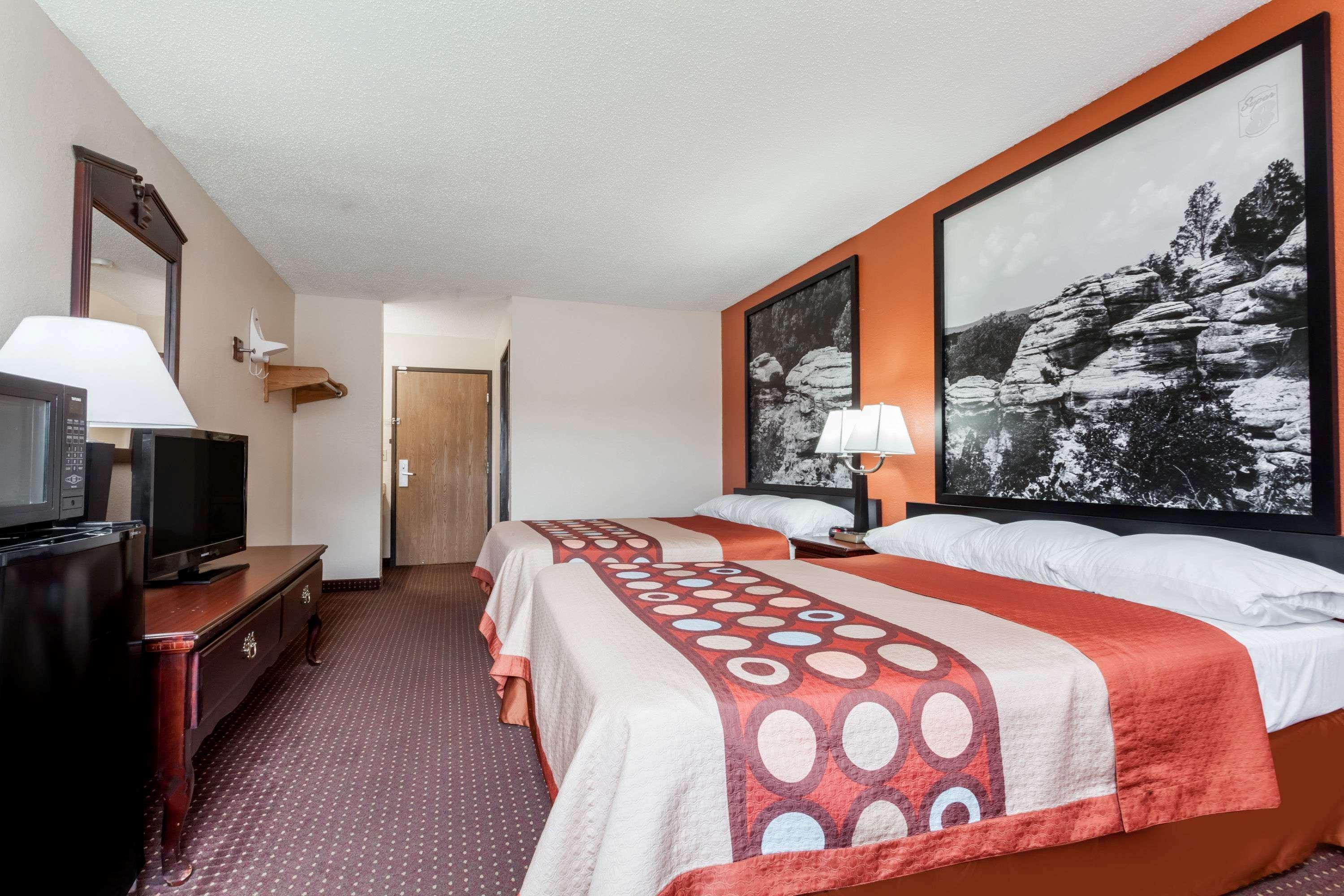 Super 8 By Wyndham Harrisburg Hotel Ngoại thất bức ảnh