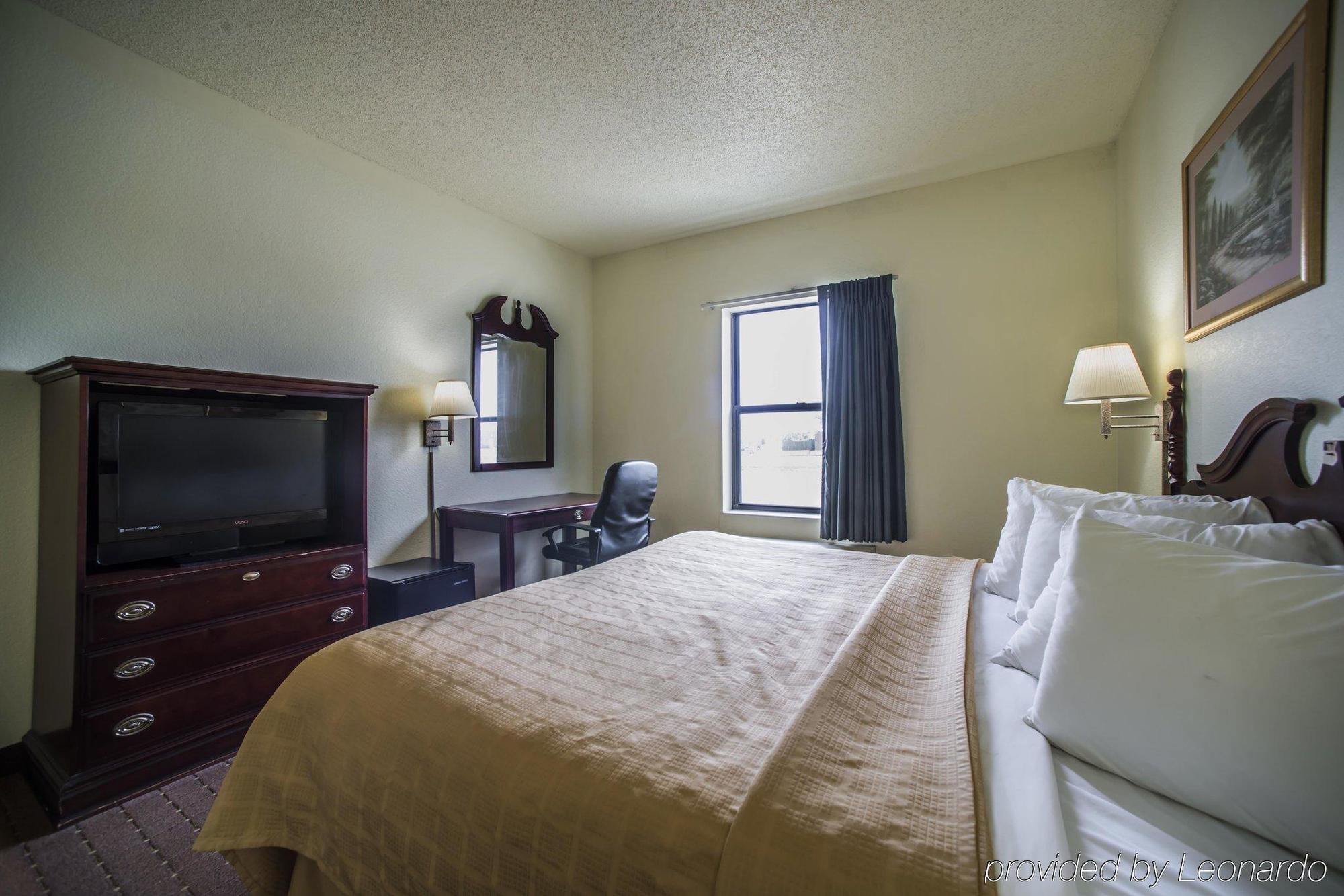 Super 8 By Wyndham Harrisburg Hotel Ngoại thất bức ảnh