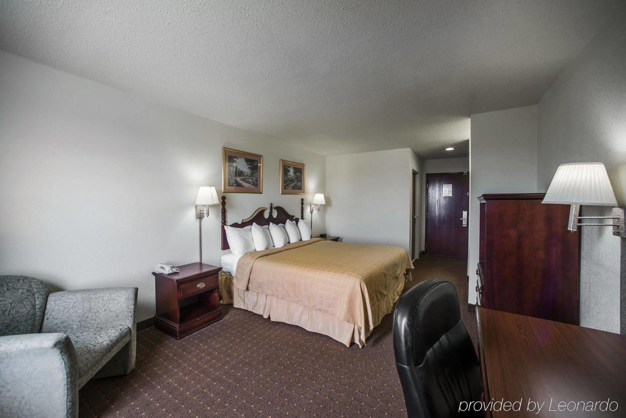 Super 8 By Wyndham Harrisburg Hotel Ngoại thất bức ảnh